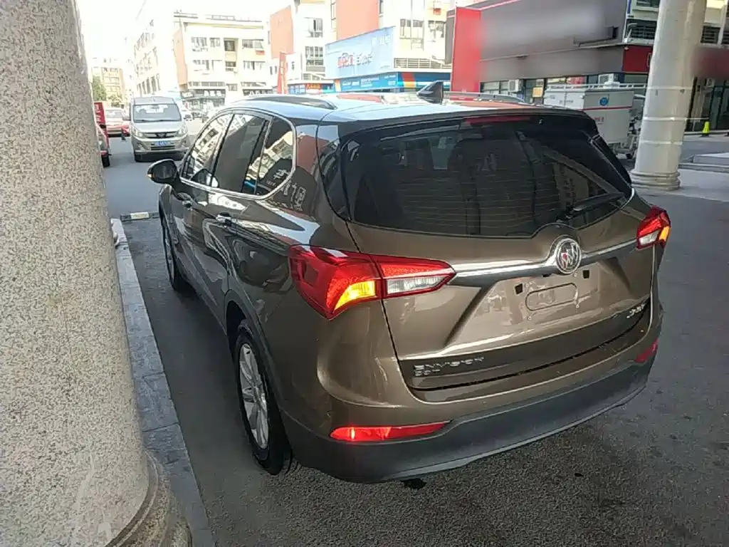 Buick Envision Plus — миниатюра 5