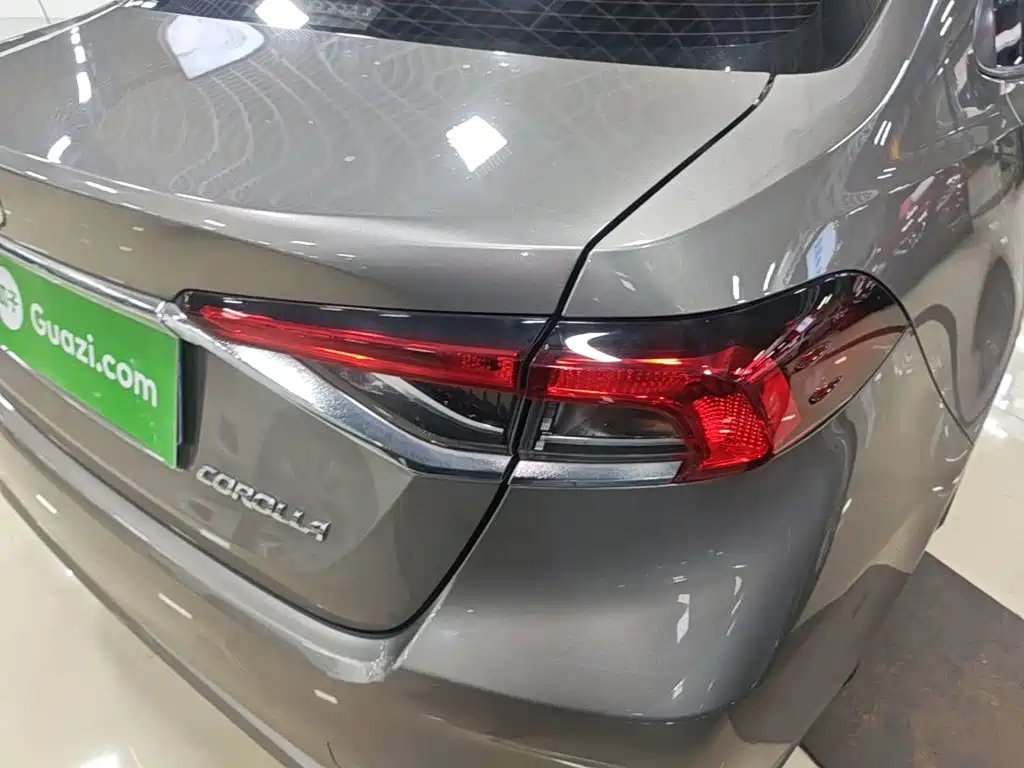 Toyota Corolla — миниатюра 8
