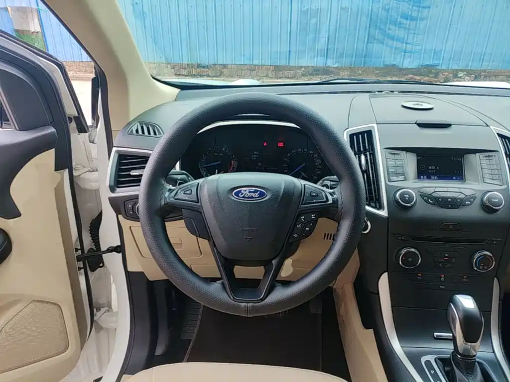 Ford Edge — миниатюра 11