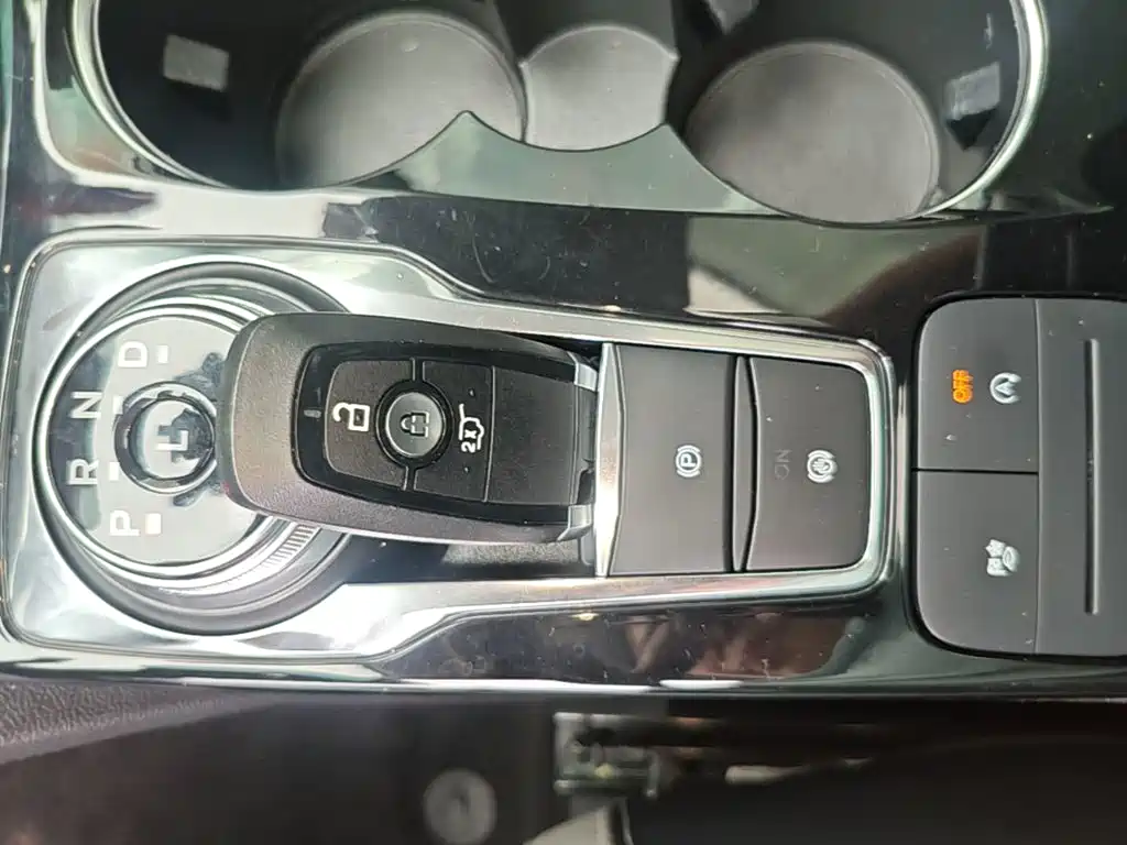 Ford Escape — миниатюра 9