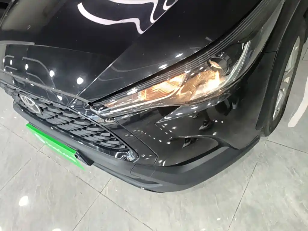 Toyota Corolla Cross — миниатюра 24