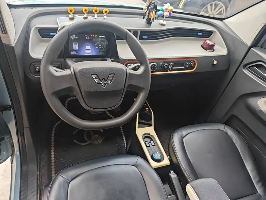 Wuling MINIEV — миниатюра 10