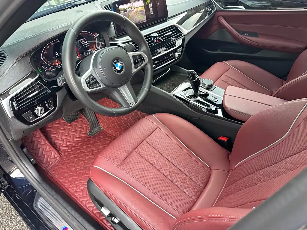 BMW 5 Series — миниатюра 17
