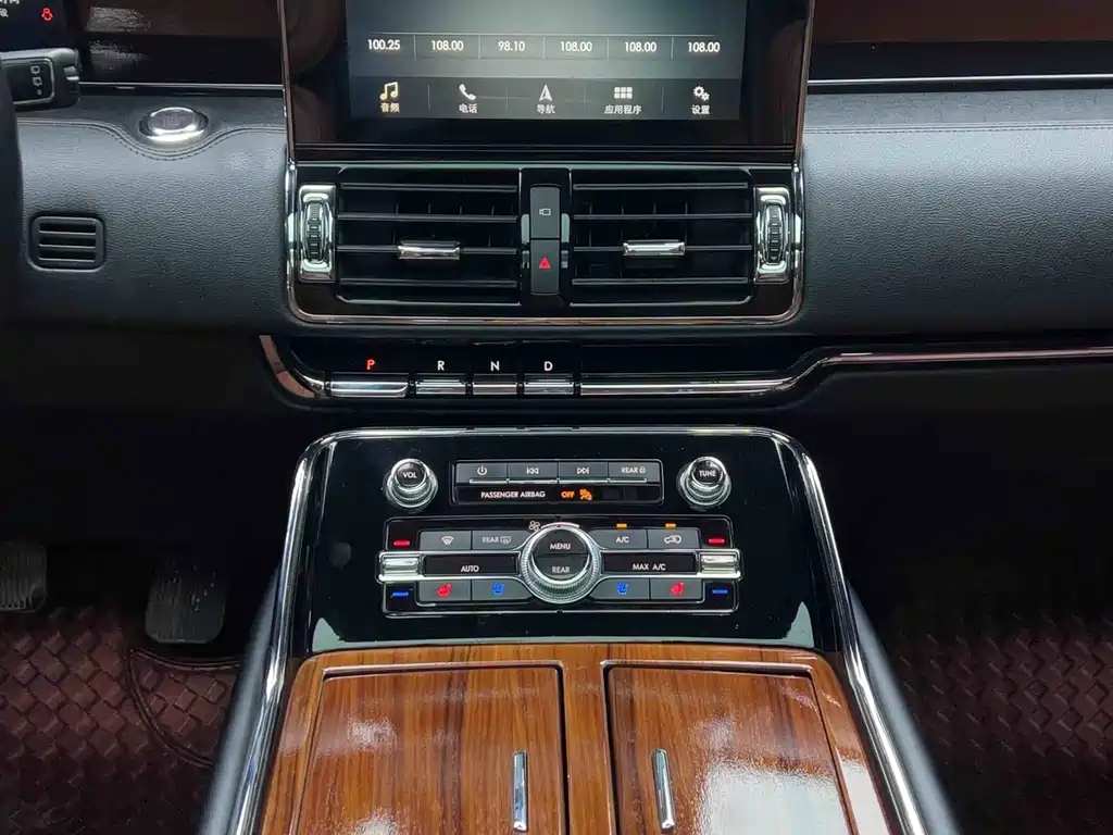 Lincoln Navigator — миниатюра 15