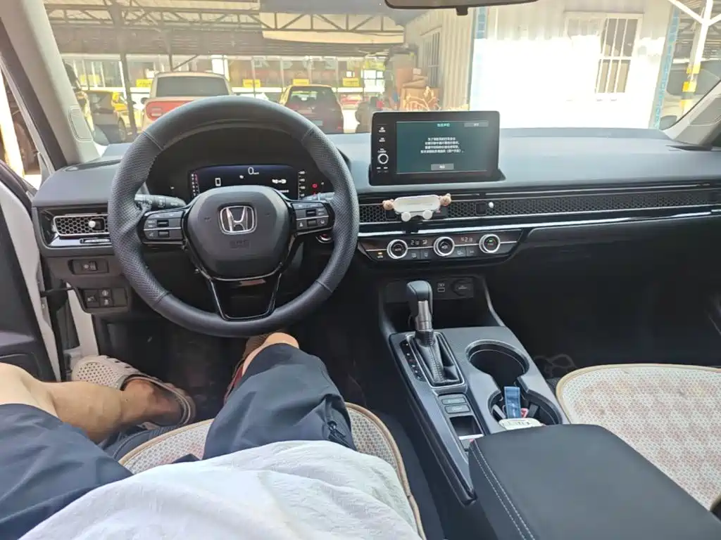 Honda Civic — миниатюра 10