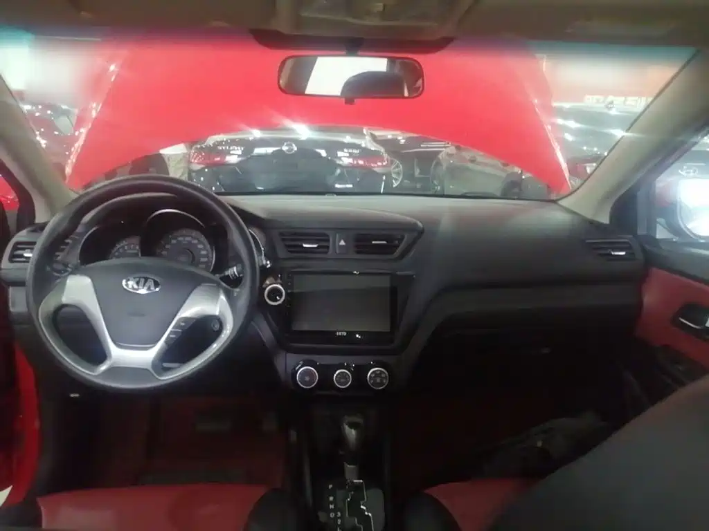 Kia K2 — миниатюра 10
