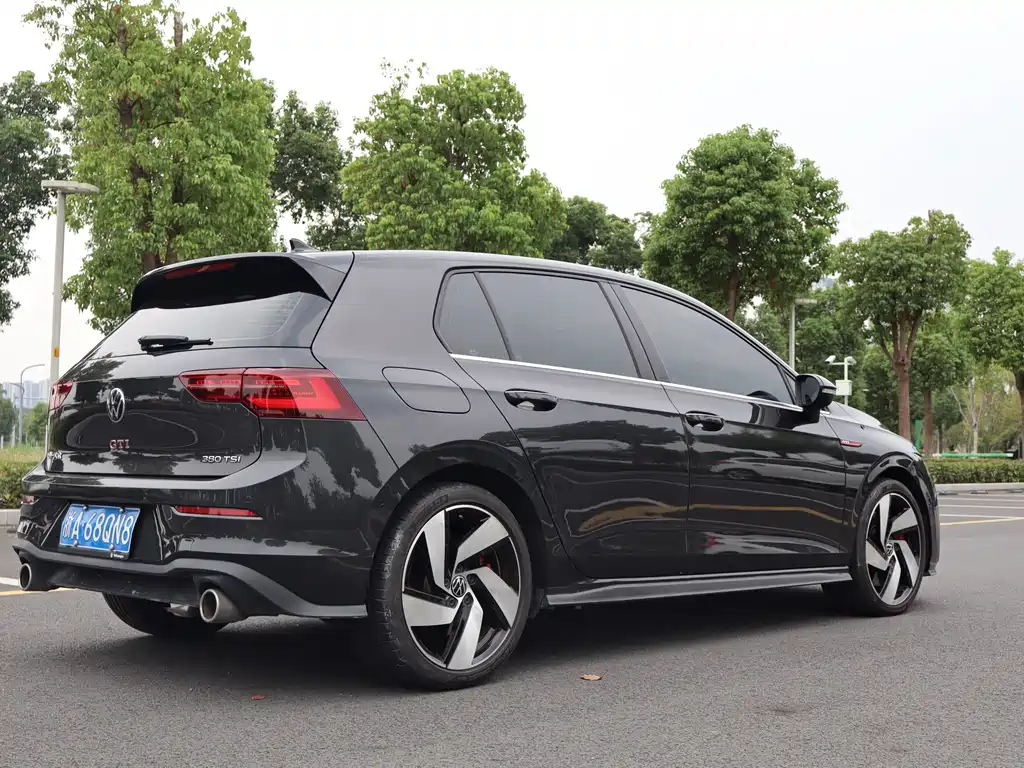 Volkswagen Golf GTI — миниатюра 4