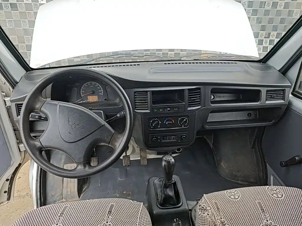 Wuling Zhiguang — миниатюра 10