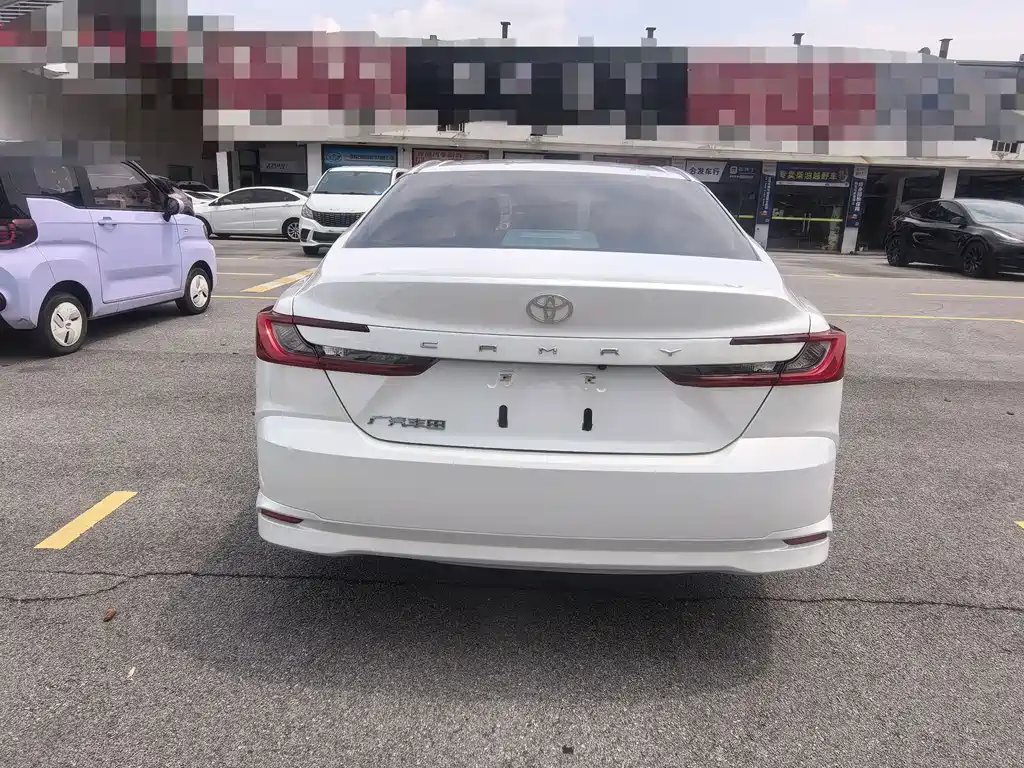 Toyota Camry 2024 2.0E Elite