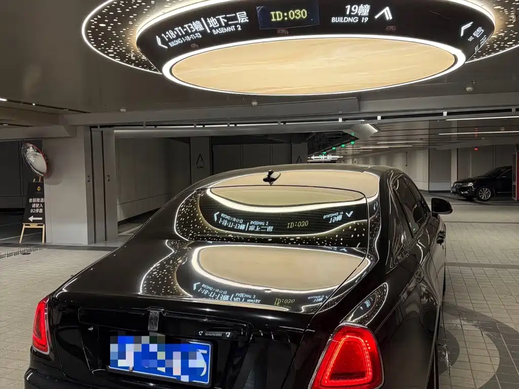 Rolls-Royce Ghost — миниатюра 3