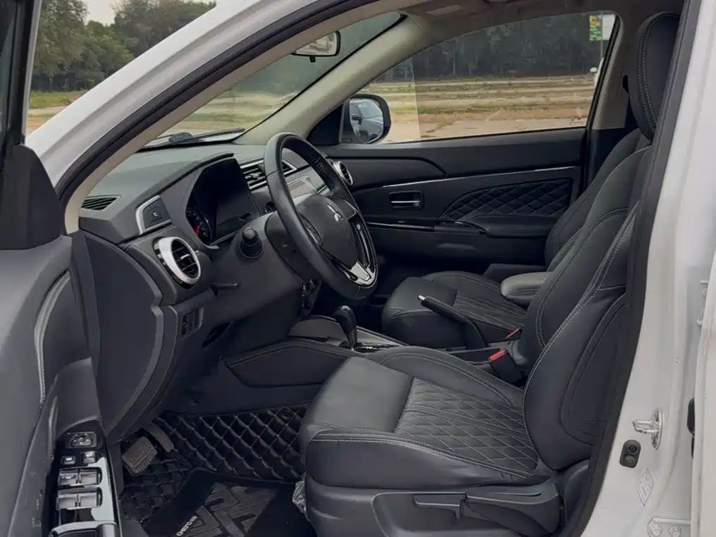 Mitsubishi ASX — миниатюра 12