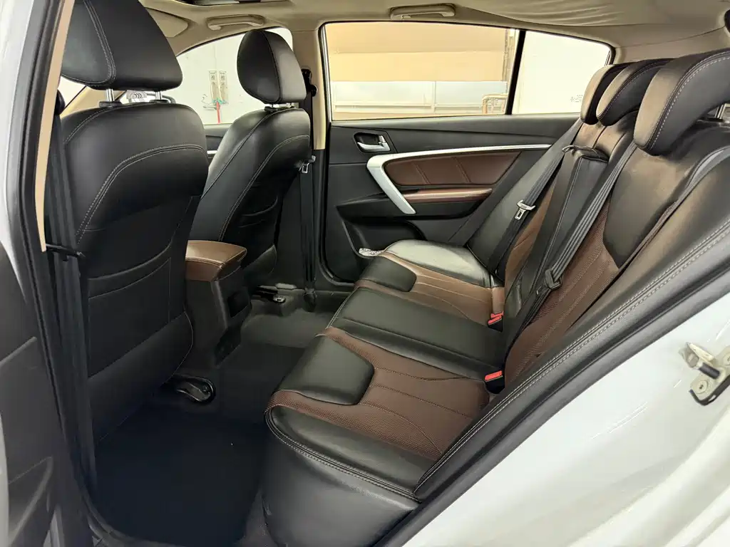 Geely Emgrand 2017 RS 1.5L MT