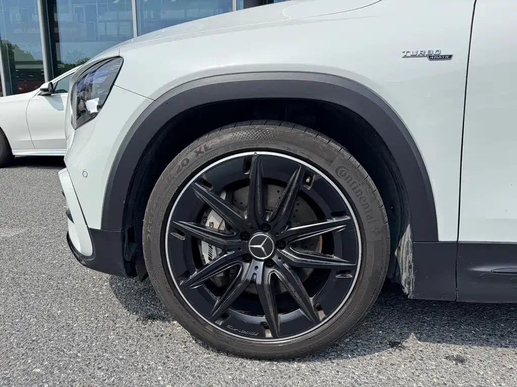 Mercedes-Benz GLB AMG — миниатюра 8