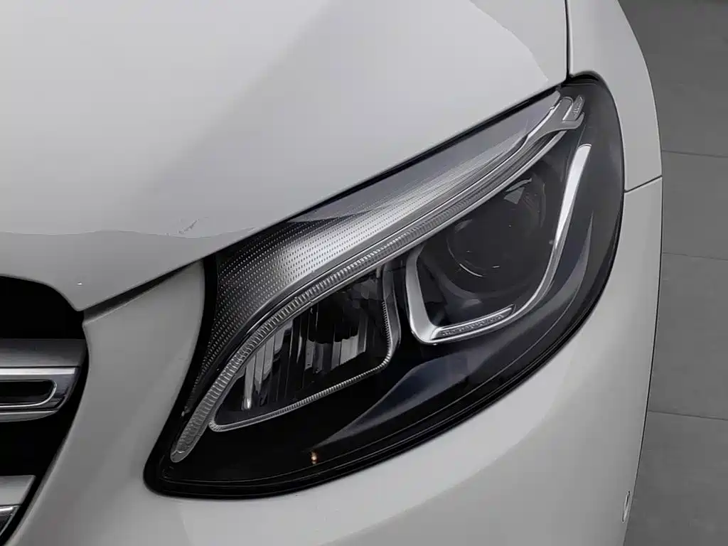 Mercedes-Benz GLC — миниатюра 7