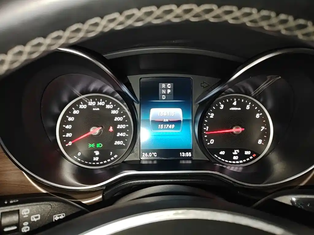 Mercedes-Benz V-Class — миниатюра 12