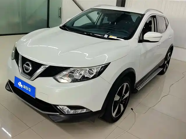 NISSAN QASHQAI 2018