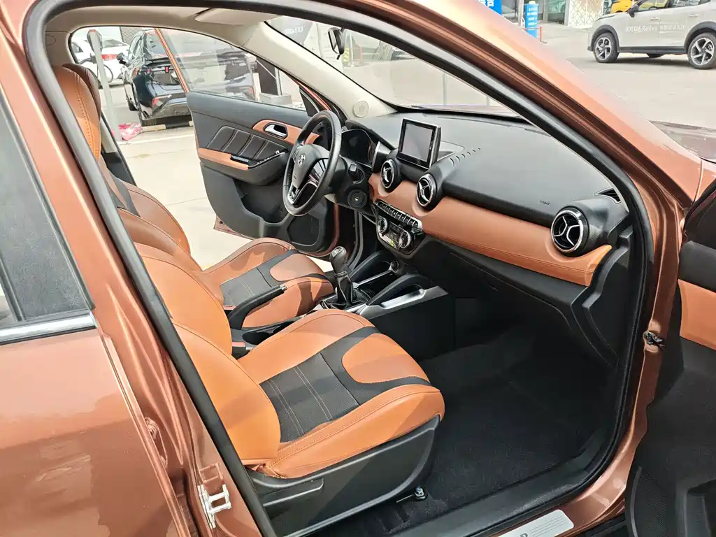 BAIC Senova X35 — миниатюра 14