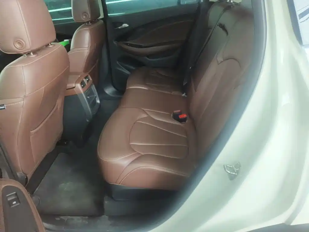 Buick Envision Plus — миниатюра 17