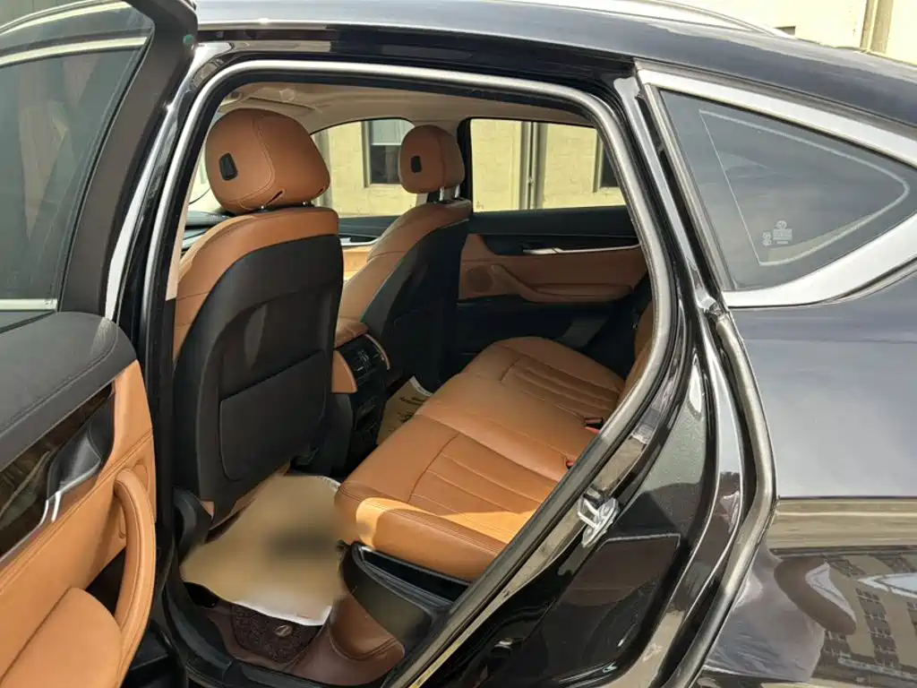 BMW X6 — миниатюра 2