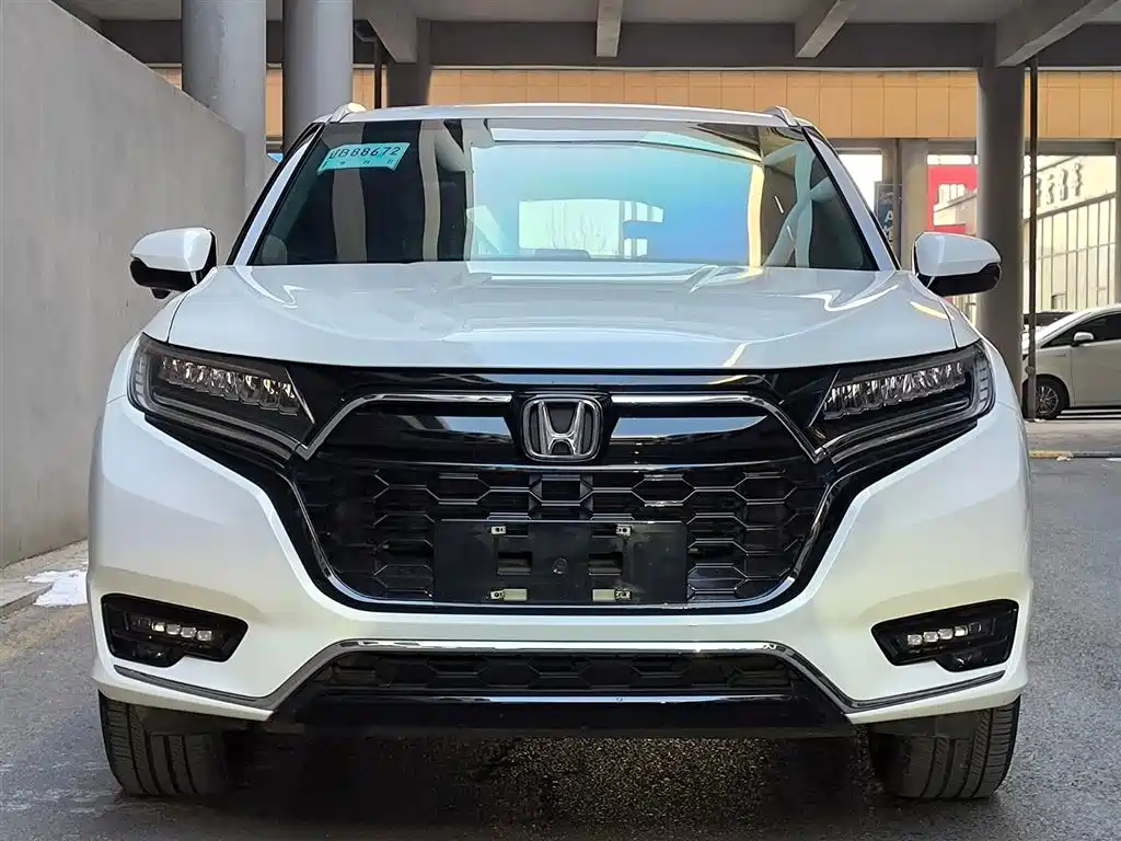 HONDA UR V