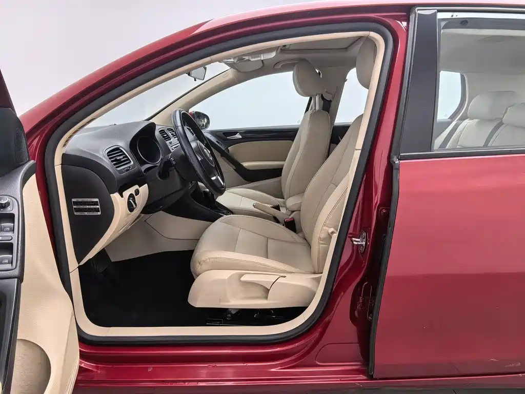 Volkswagen Golf — миниатюра 10