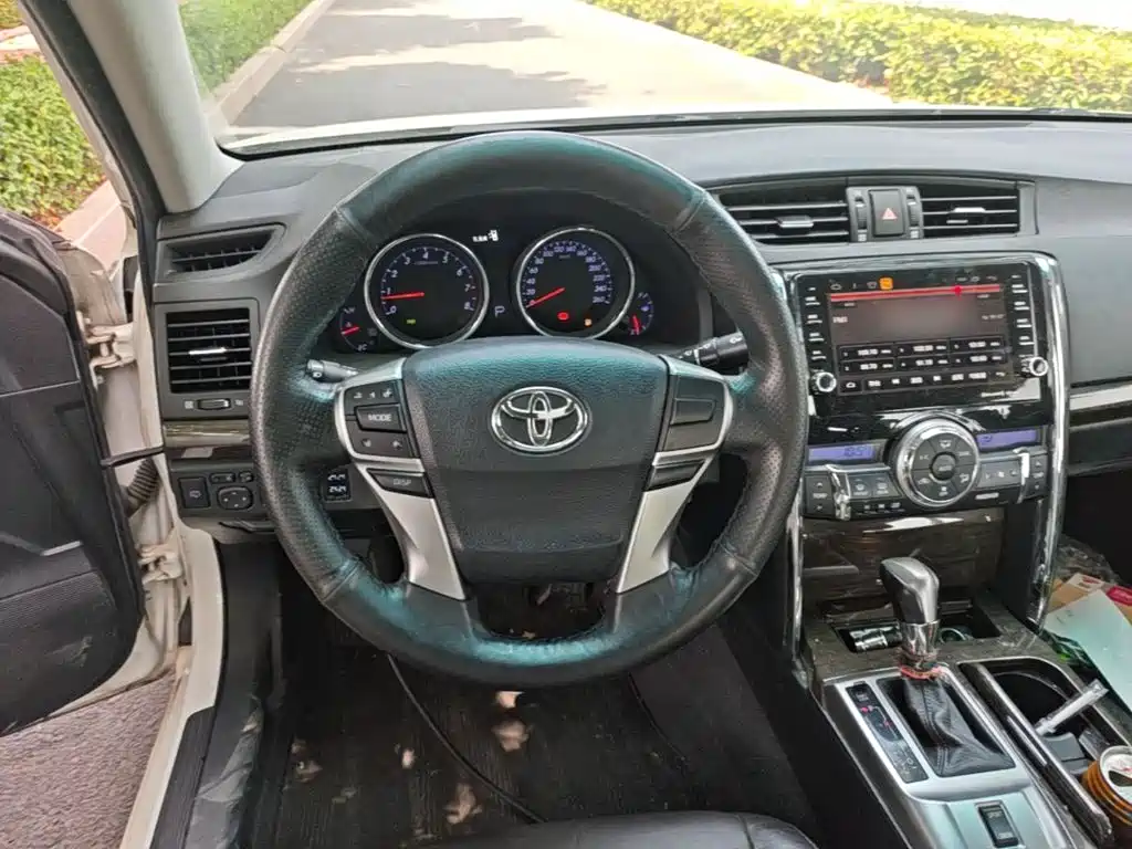 Toyota Reiz — миниатюра 11