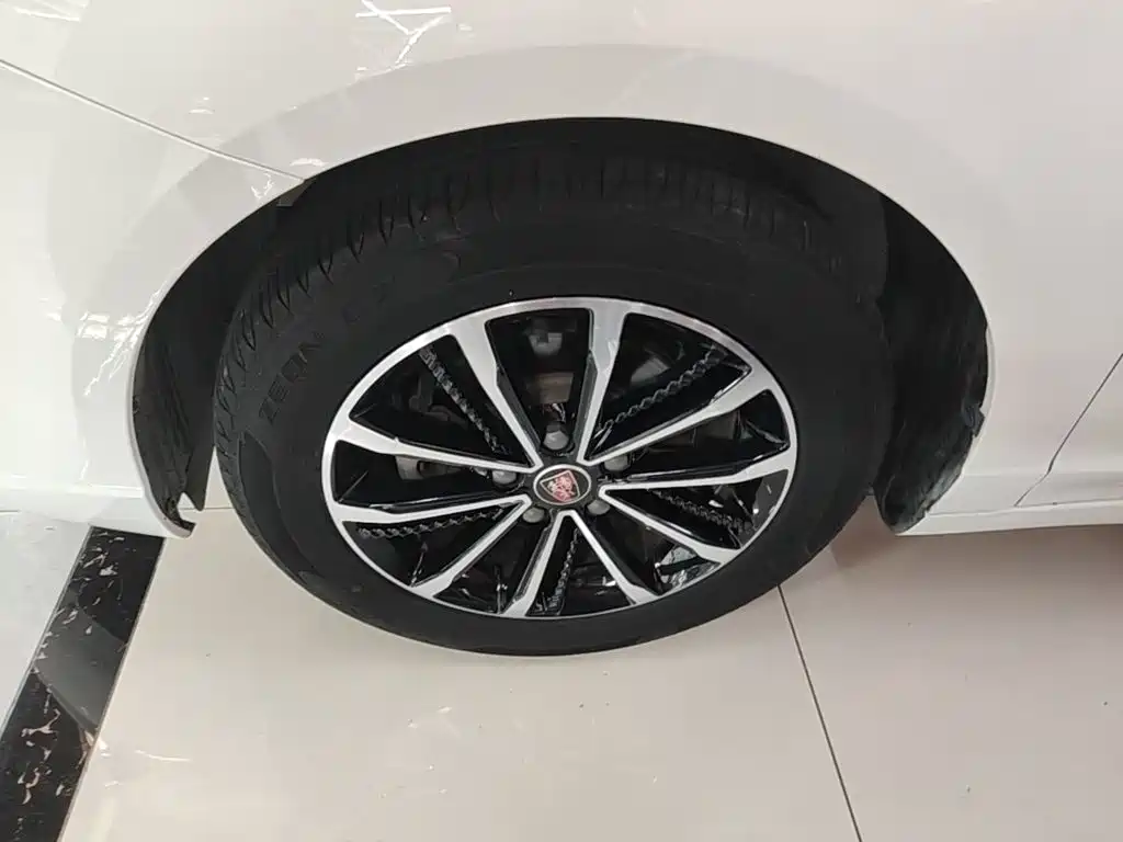 Roewe i5 — миниатюра 23