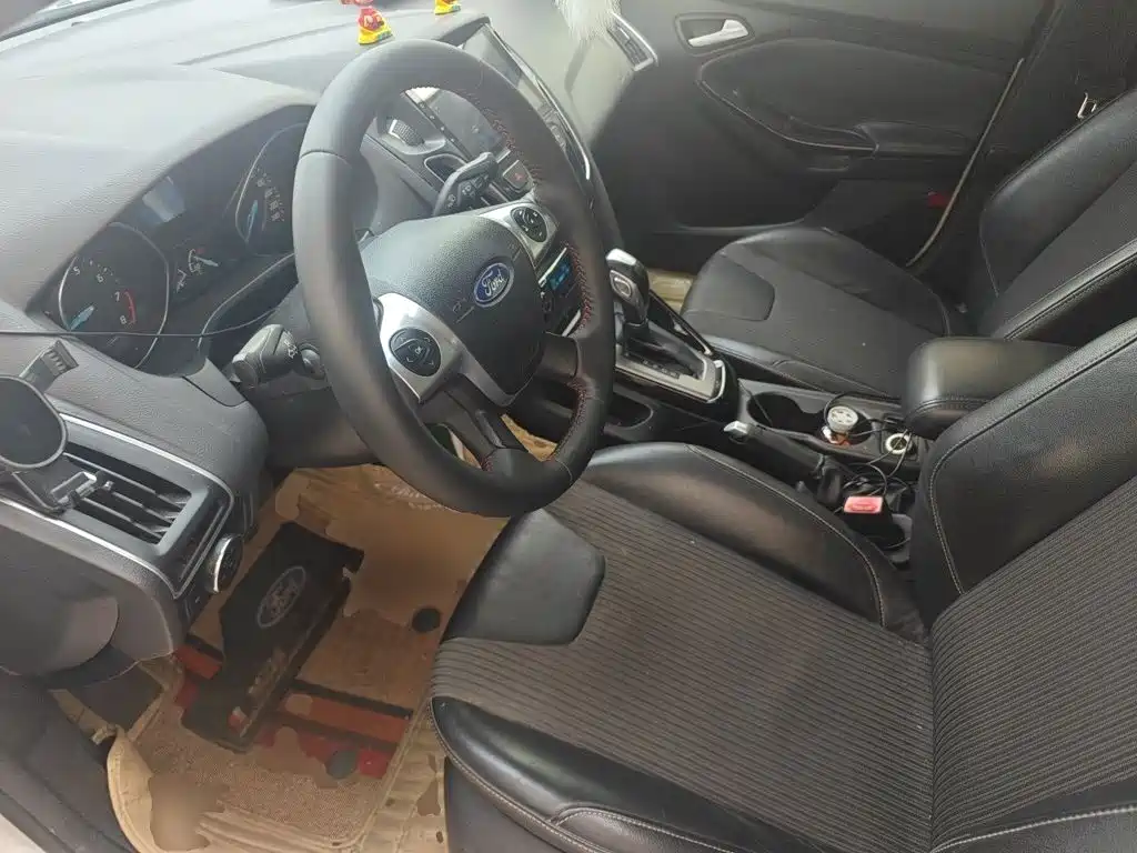Ford Focus — миниатюра 16