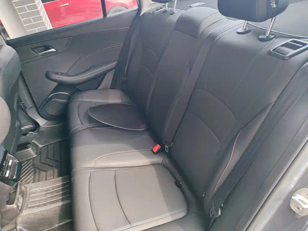 Roewe i5 — миниатюра 17