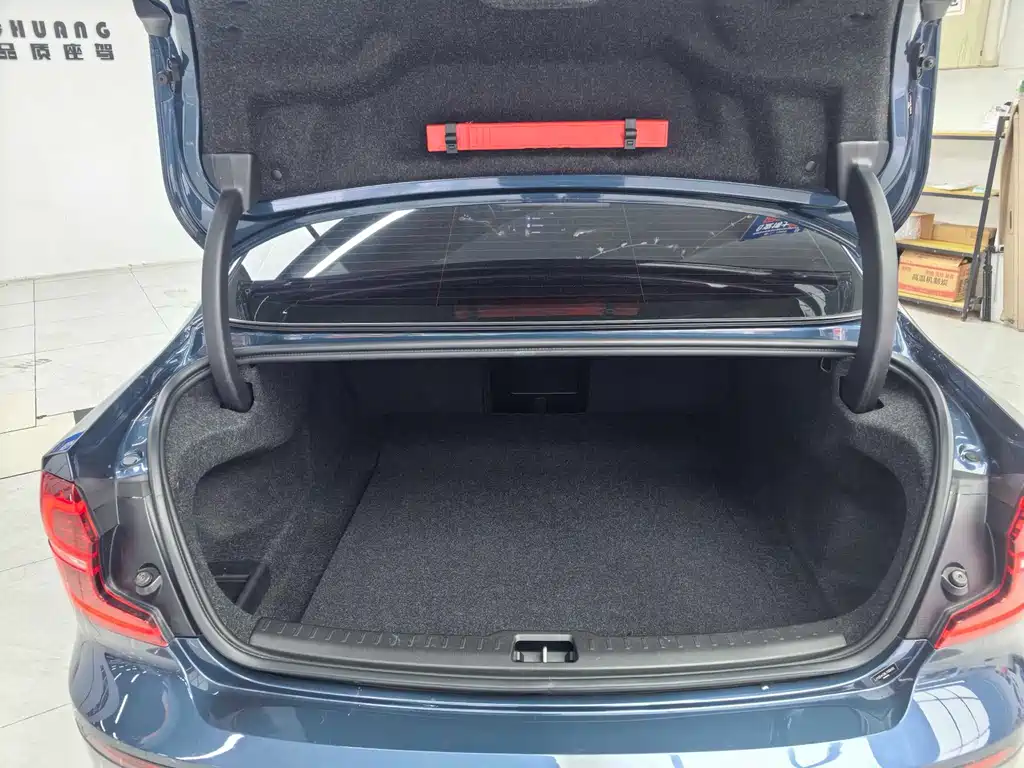 Volvo S60 T4 Smart Leisure Luxury Edition, фото 13
