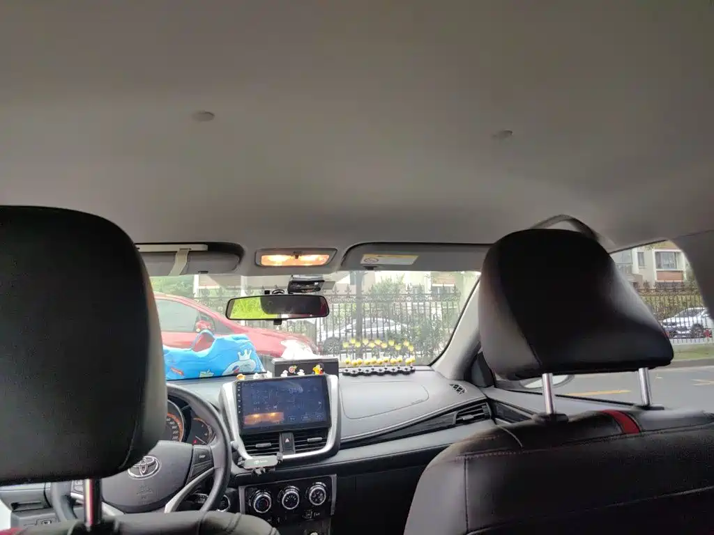 Toyota Yaris L — миниатюра 15