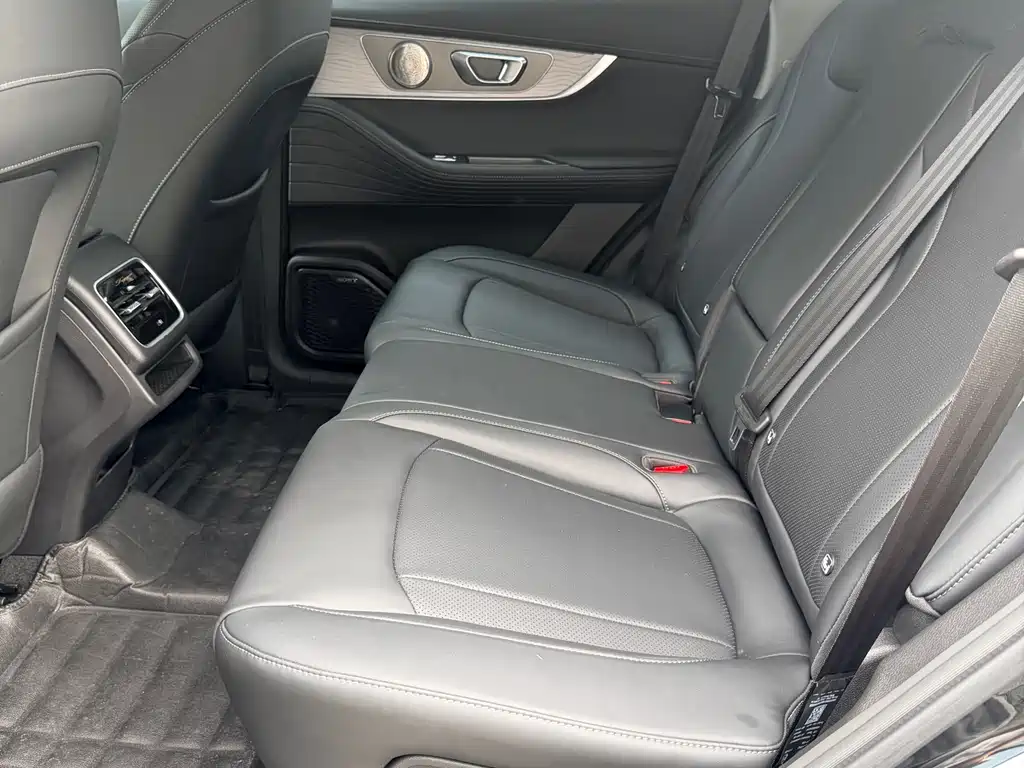 Chery 8 PRO 2025 290T Luxury