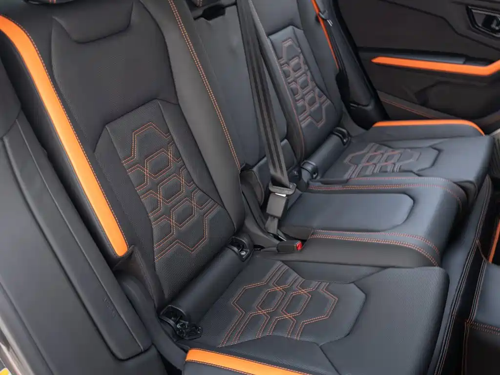Lamborghini Urus SE — миниатюра 23