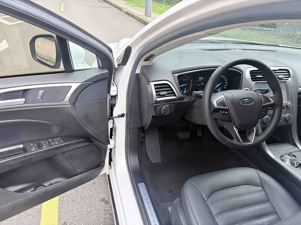Ford Mondeo — миниатюра 22
