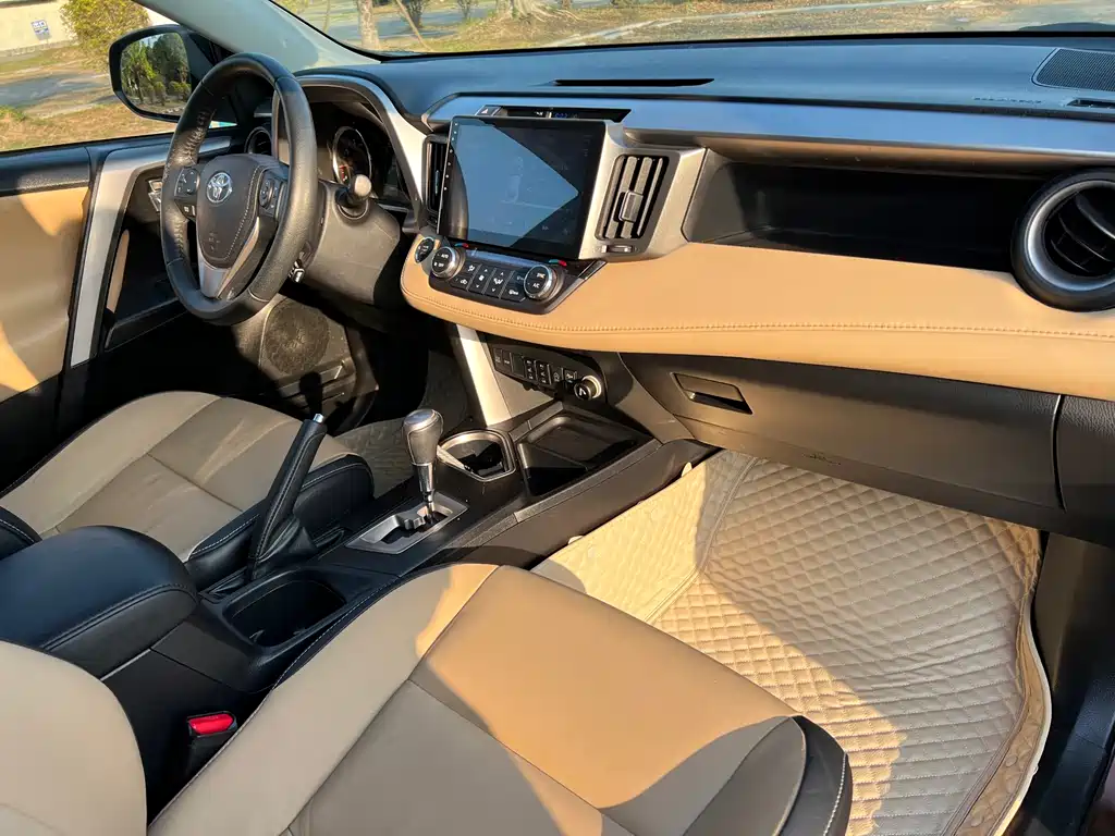 TOYOTA RAV4 RONGFANG