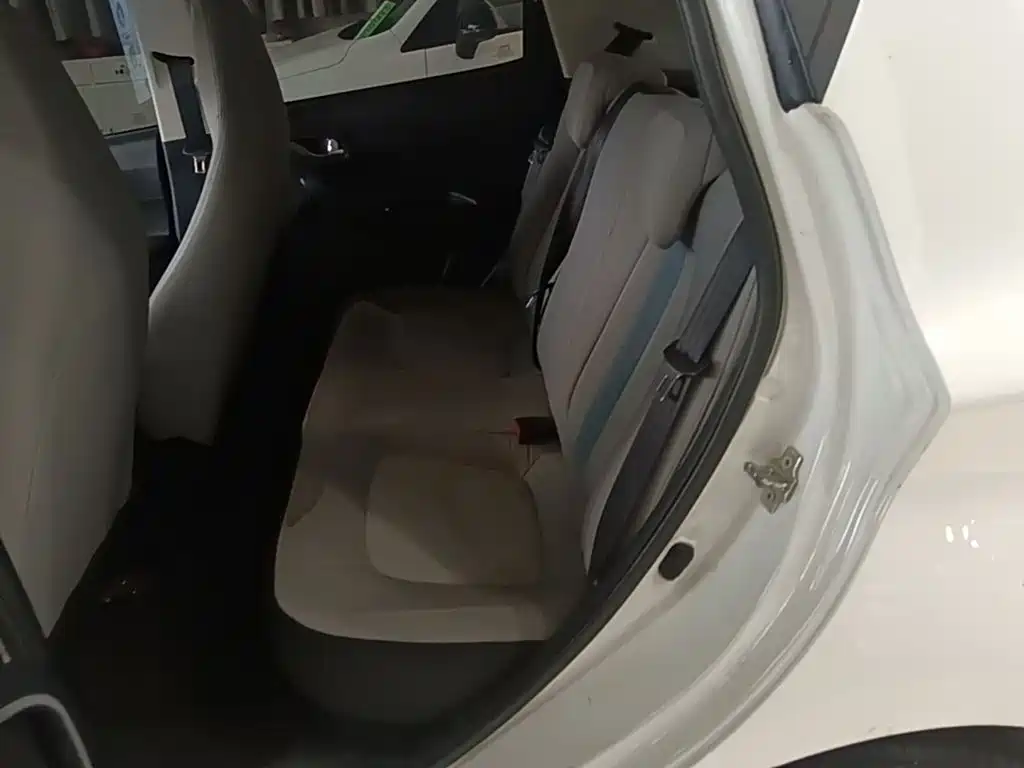 Changan Benben E-Star — миниатюра 17