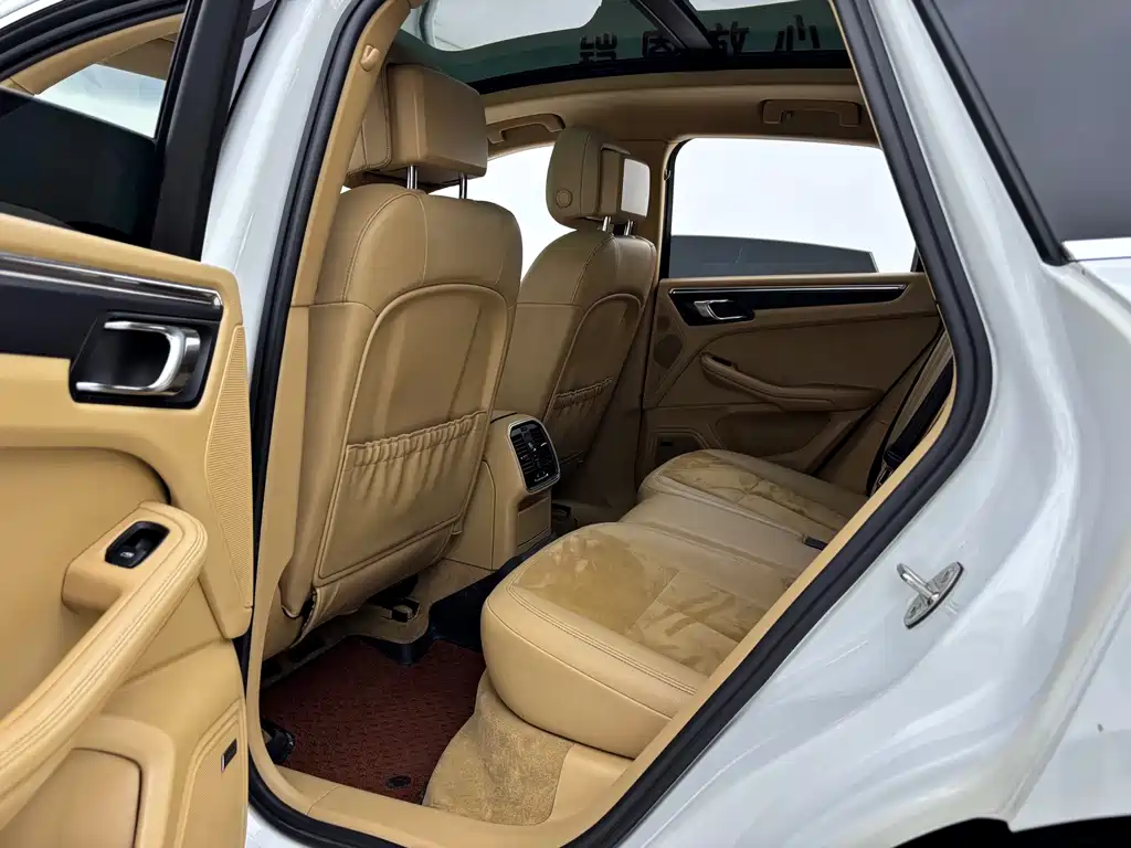 Porsche Macan — миниатюра 15