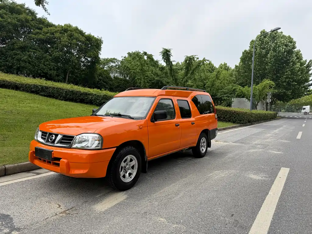Купить Nissan ZN Van