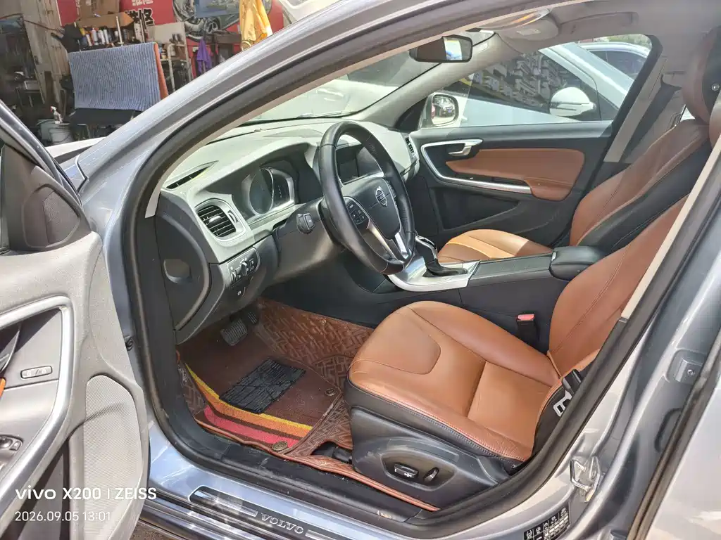 Volvo S60 — миниатюра 8
