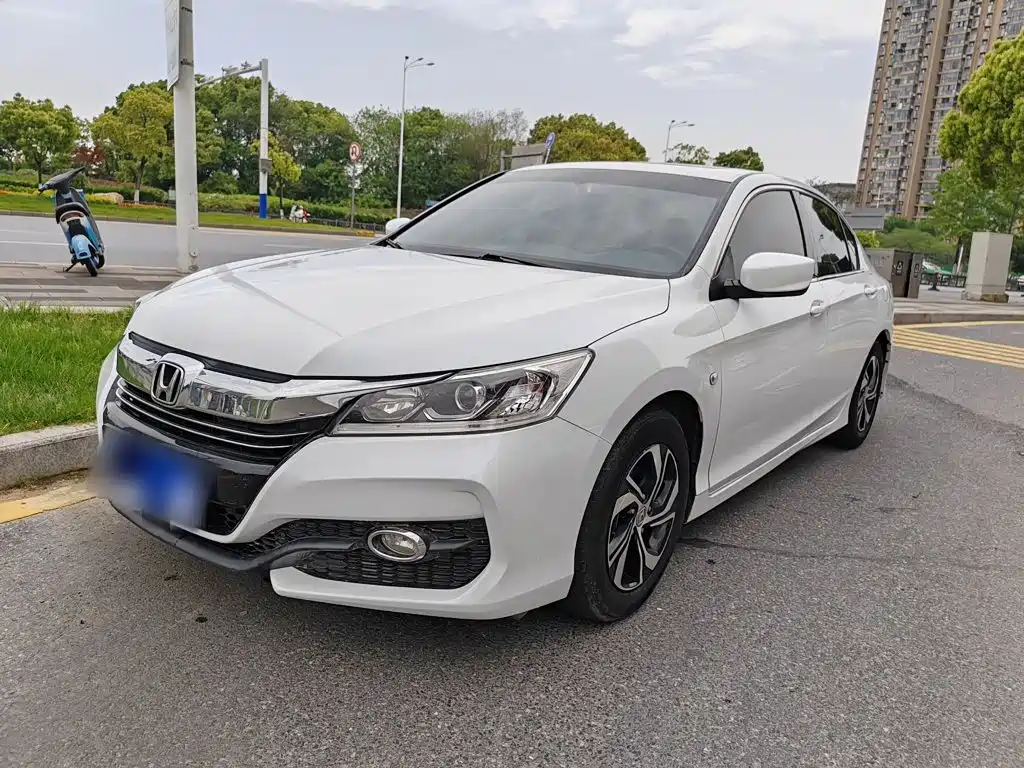 Honda Accord — миниатюра 2