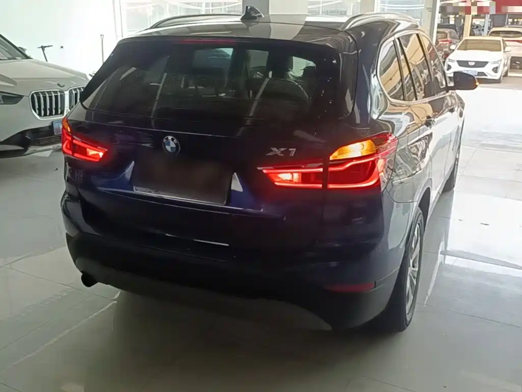 BMW X1 — миниатюра 7
