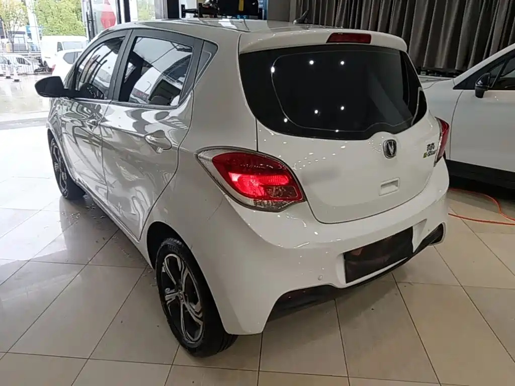 Changan Benben E-Star — миниатюра 5