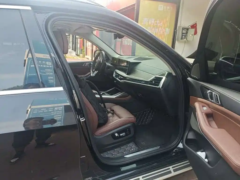 BMW X7 — миниатюра 10