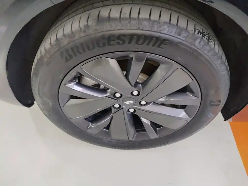 Li Auto Li L6 — миниатюра 23