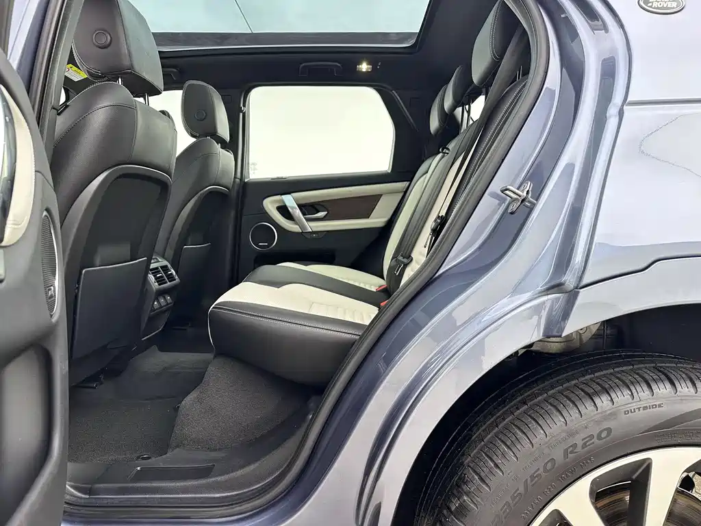 Land Rover Discovery Sport 2022 249PS R-Dynamic S 5 мест