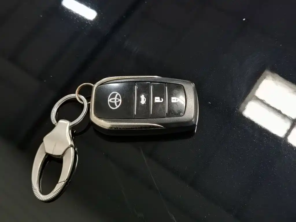 Toyota Highlander — миниатюра 19