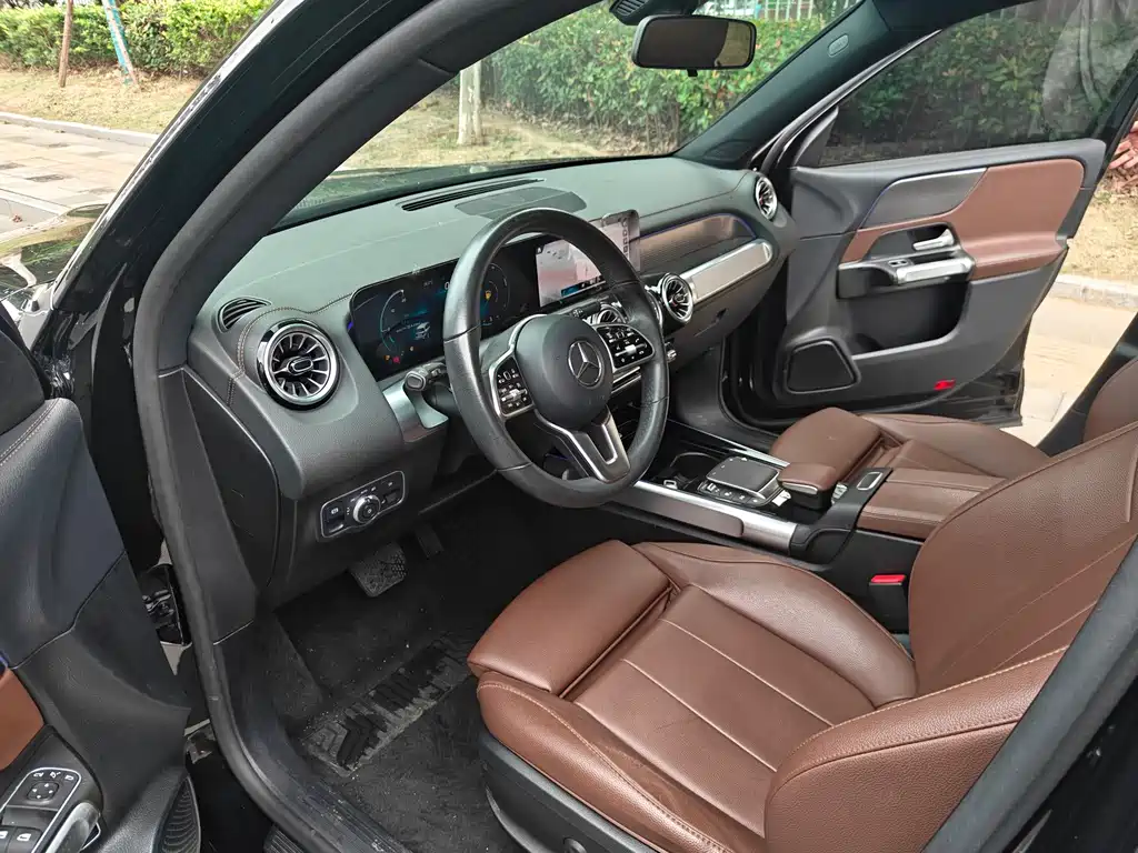 Mercedes-Benz GLB — миниатюра 7