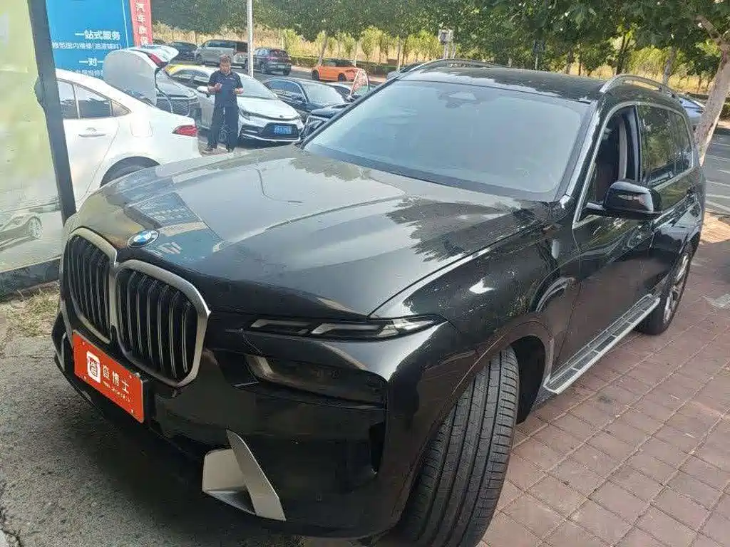 宝马X7 2023款 xDrive40i 领先型豪华套装 2023