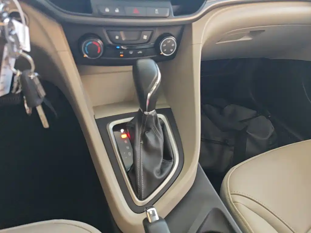 Buick Excelle — миниатюра 14