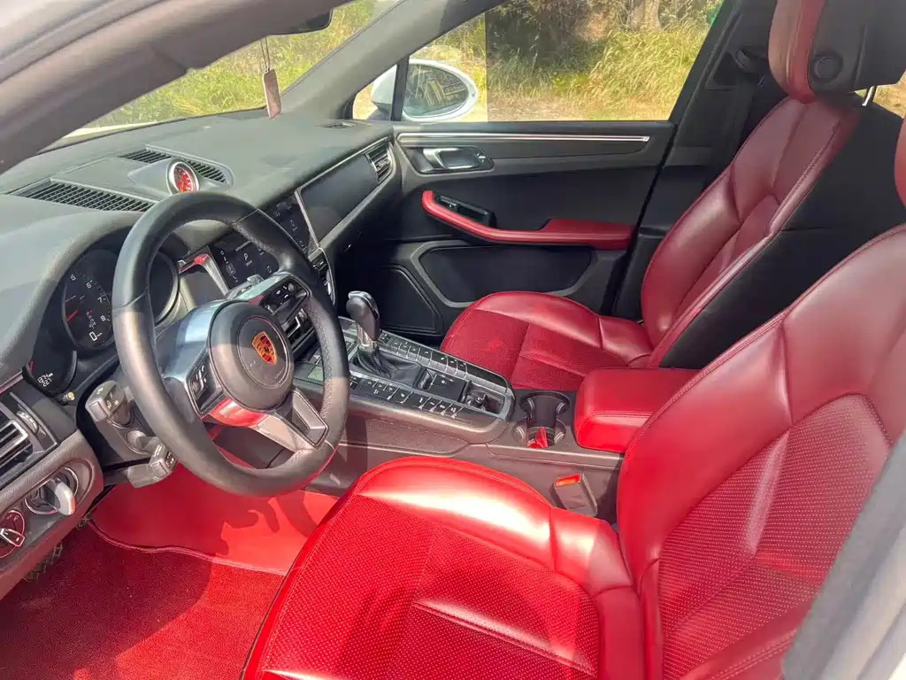 Porsche Macan — миниатюра 8